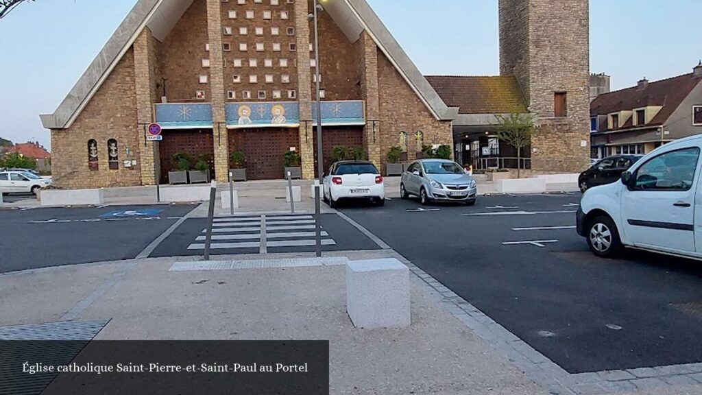 Église catholique Saint-Pierre-et-Saint-Paul au Portel - Le Portel (Hauts-de-France)